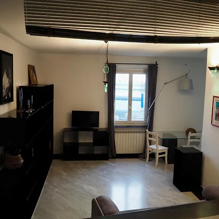 Vista Mare Antico דירה